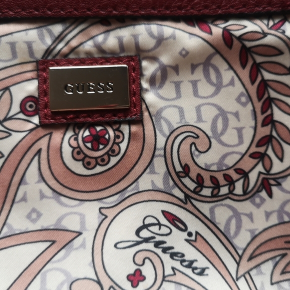 Guess - Red Clutch - Picture 5 of 6